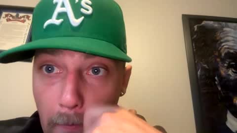 WingInIt online show from December 9, 4:26 pm