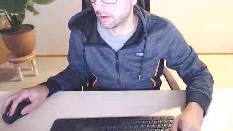 DevSwiss online show from October 12, 7:23 am