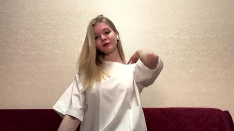 dewdropdoll online show from April 16, 3:45 pm