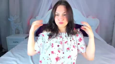 dewylady online show from June 8, 8:59 am
