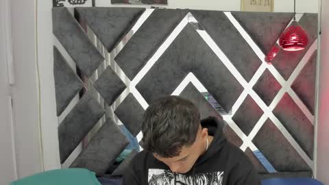 Deyvis Taylor7 online show from January 24, 1:56 am