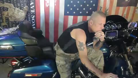 Yeti online show from March 22, 7:40 pm