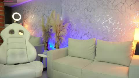 Diego online show from February 20, 1:24 pm