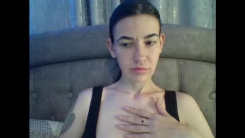 Diamond Dana online show from June 3, 10:15 pm