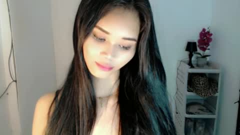 diamond_temptress online show from June 12, 10:47 am