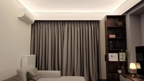 Iris online show from May 31, 7:37 pm