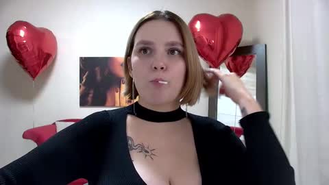 Diane Mills online show from February 19, 2:44 am