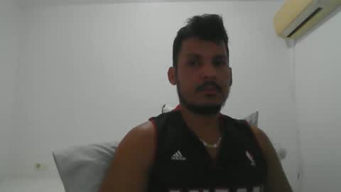 Snapshot of diangohetero21cm chatting on October 21, 8:34 pm diangohetero21cm online show from October 21, 8:34 pm