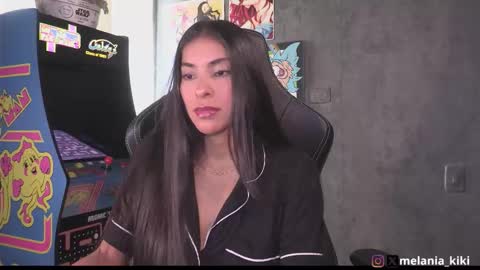 Melania   -    online show from December 19, 8:37 pm