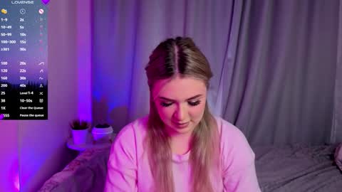 diannedibartolo online show from November 8, 7:39 pm