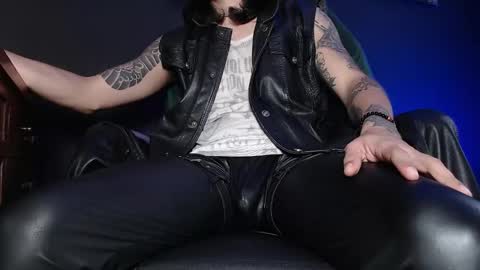 DICAPRIO online show from February 6, 5:48 pm