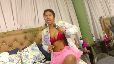 didoelizabeth online show from September 30, 1:43 pm