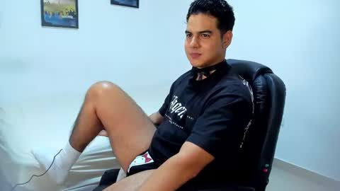 DIEGO CAZAS online show from June 12, 2:54 am