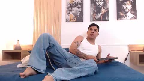 diego_salvatore online show from June 13, 7:46 pm
