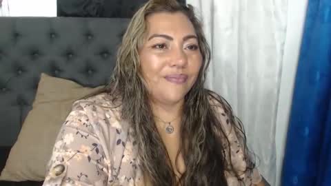 Mariana online show from May 19, 1:56 am