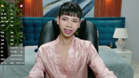  DILAN online show from November 12, 6:10 pm