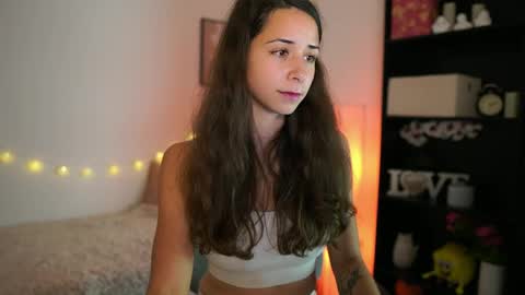 Dina online show from December 16, 9:15 am