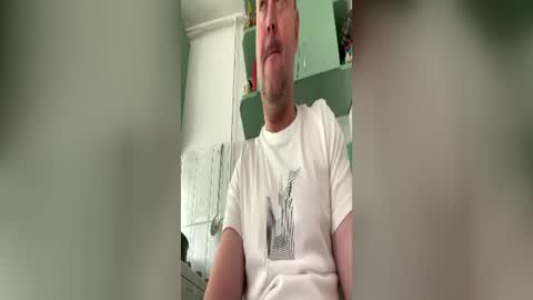 dinodinoxxx online show from June 14, 5:31 am