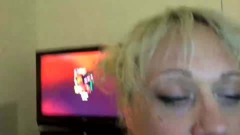 dion_shayshinze online show from March 28, 3:19 am