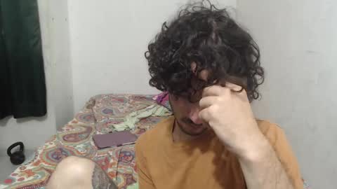 Snapshot of dioni_soe chatting on October 9, 2:28 am Henry online show from October 9, 2:28 am