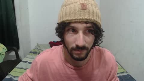 Snapshot of dioni_soe chatting on September 12, 2:02 am Henry online show from September 12, 2:02 am