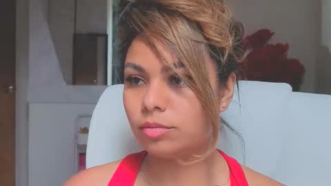 diosadeluniverso_ online show from January 7, 6:13 pm