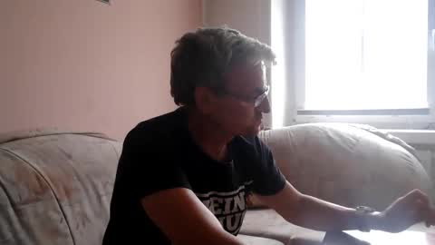 Adam Carla online show from June 5, 9:26 am