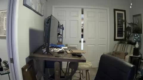 DirtkPitt Fun guy working online show from January 18, 2:36 am