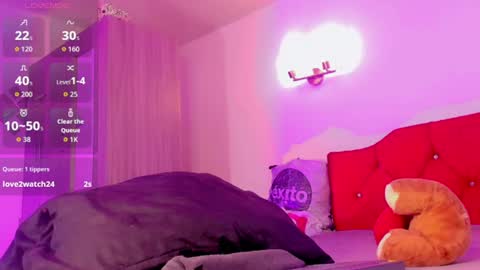 Naomy  online show from July 4, 3:43 am