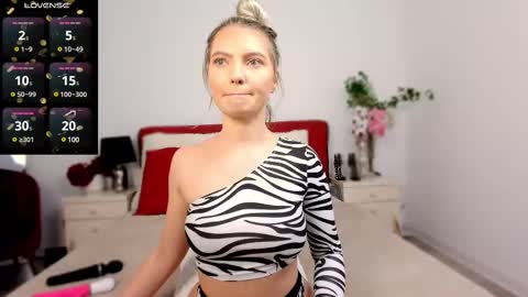 Chloe online show from March 11, 7:35 am