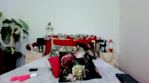 Chloe online show from December 2, 10:02 am