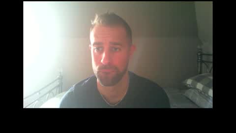 Snapshot of djay15013 chatting on October 10, 8:53 am djay15013 online show from October 10, 8:53 am