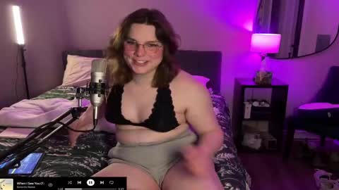 djentslut online show from December 6, 3:57 am