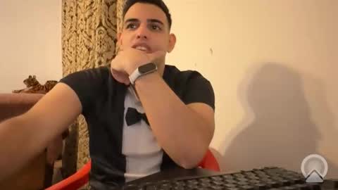 Snapshot of djonson_ chatting on October 1, 6:29 pm Djonson online show from October 1, 6:29 pm