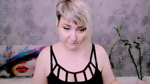 djullia online show from June 7, 7:13 am