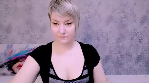 djullia online show from March 2, 8:48 am