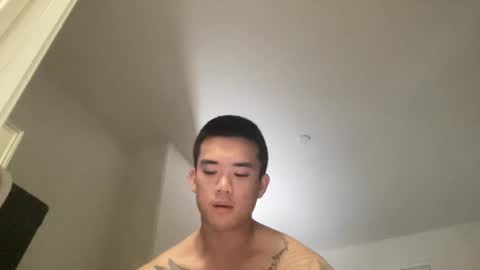 Snapshot of dlasian98 chatting on February 11, 12:28 am DL Asian Sissy online show from February 11, 12:28 am