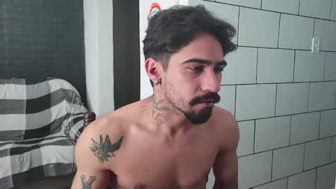 Snapshot of dmacedo96 chatting on October 22, 3:35 pm AmigodotadoZL online show from October 22, 3:35 pm