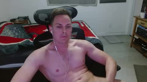 dmoney212 online show from December 22, 7:04 am