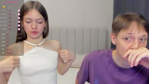 Polly and Kiriko online show from December 2, 9:18 am