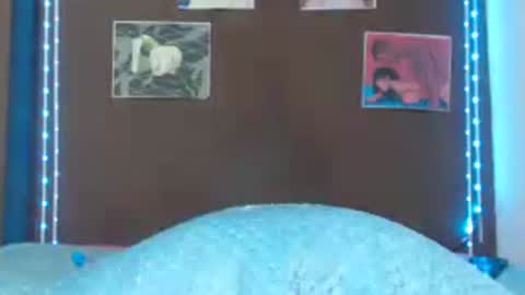 doeschi_fox online show from July 1, 2:53 am