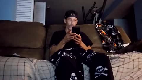 dogbone999081 online show from October 18, 10:19 am