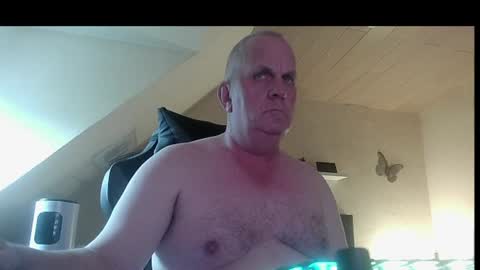 doggy2629 online show from June 30, 3:44 pm