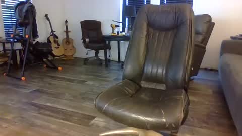 dogluc7 online show from November 1, 5:23 pm