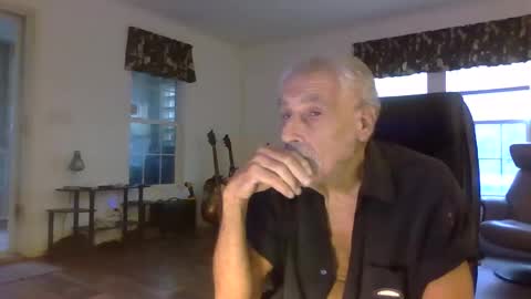 dogluc7 online show from December 29, 7:43 pm