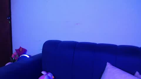 doll_and_thebrown online show from May 21, 12:50 am
