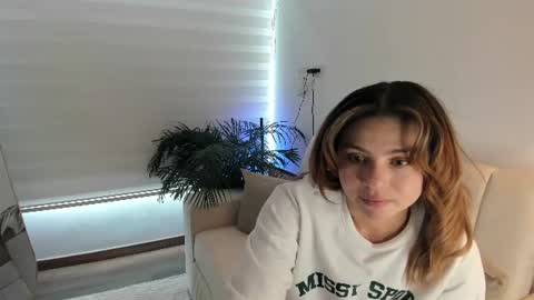 doll_oriana online show from July 24, 7:22 pm