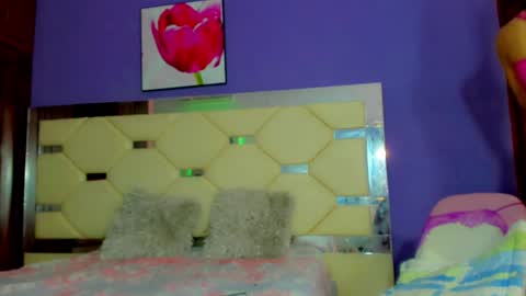 dollcute_latin online show from April 9, 10:10 am