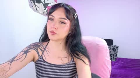 Isabela   Independet model 3 online show from May 16, 1:46 am