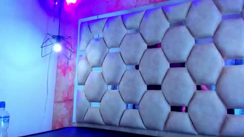   online show from October 30, 11:55 am